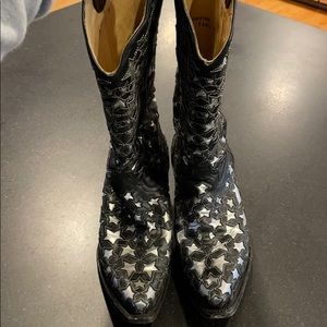Silver and black star cowgirl boots